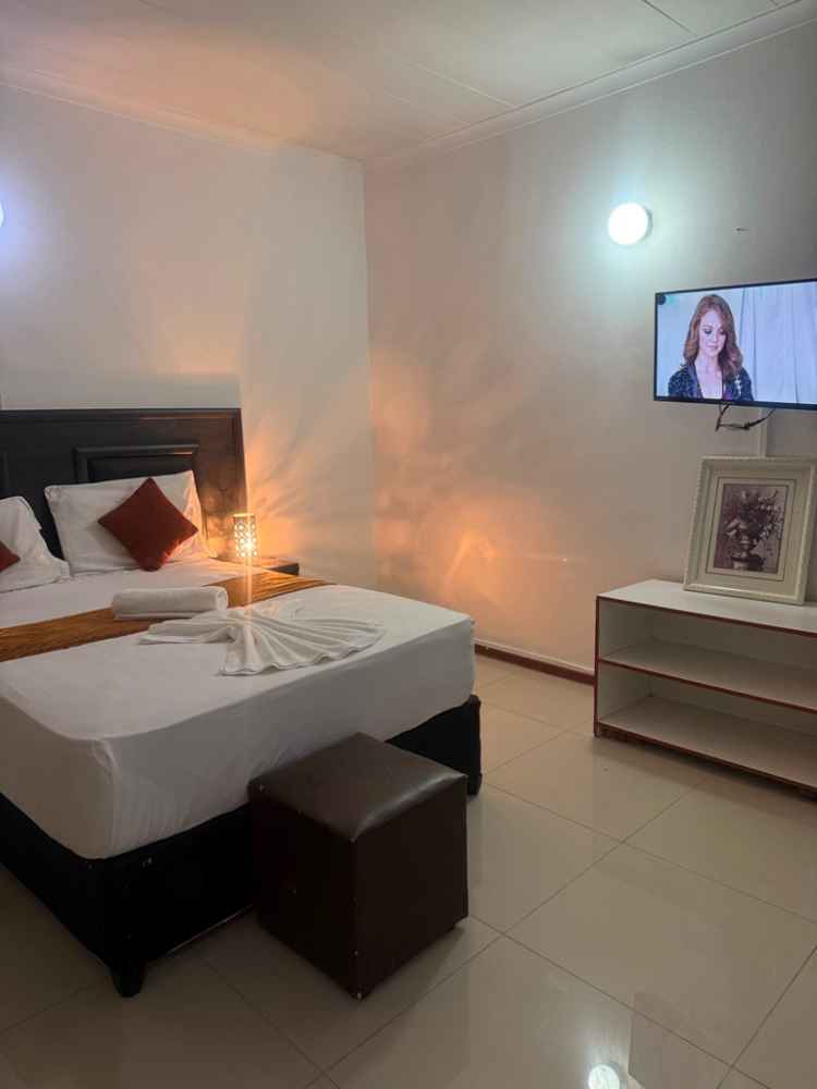 Hotel Crystal Palace product image