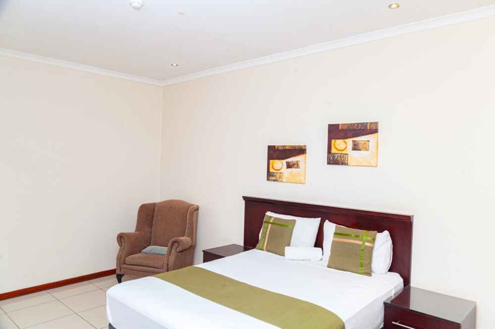 Emerald Hotel product image