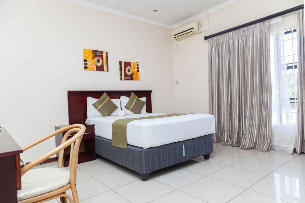 Emerald Hotel product image